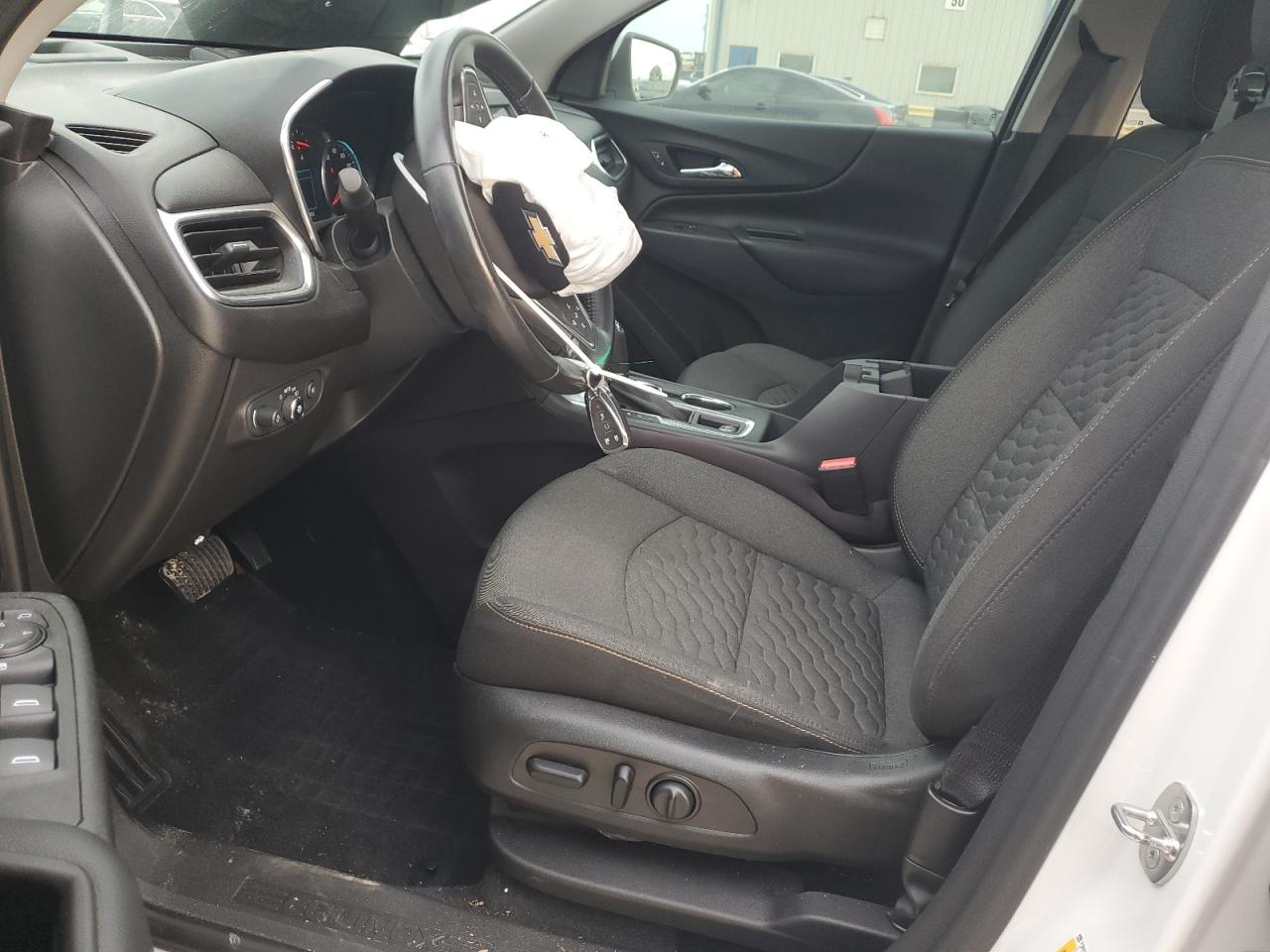 2020 Chevrolet Equinox - Image 7