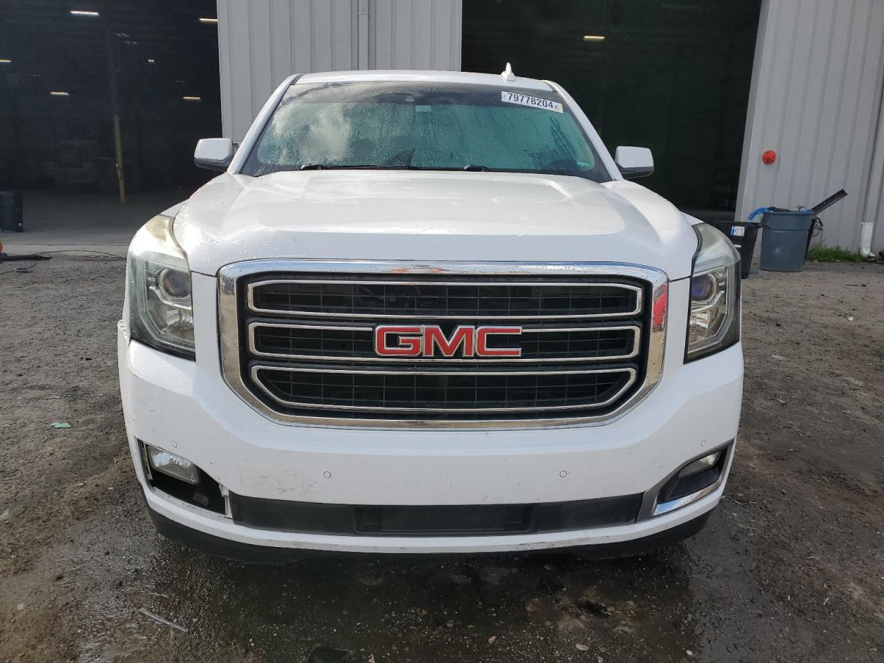 2017 GMC Yukon - Image 5