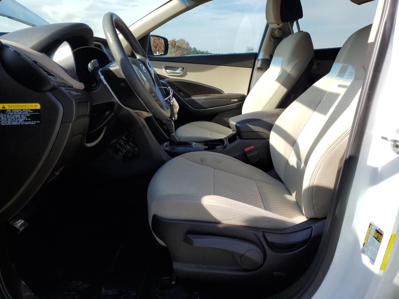 2017 Hyundai Santa Fe - Image 7