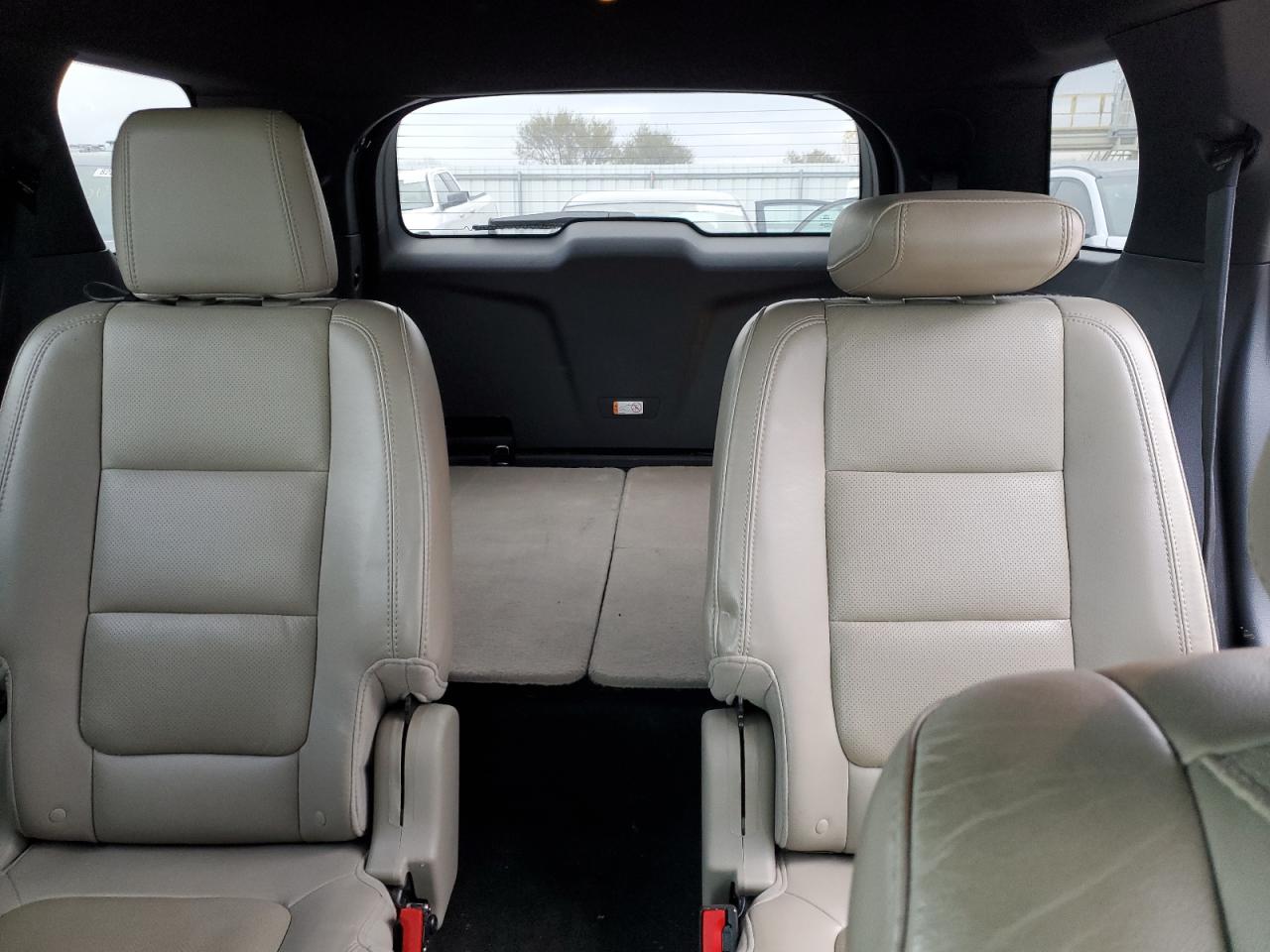 2014 Ford Explorer - Image 10