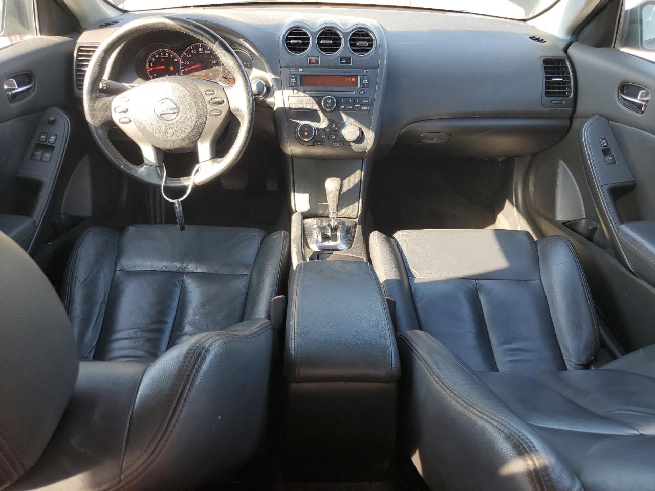 2011 Nissan Altima - Image 8
