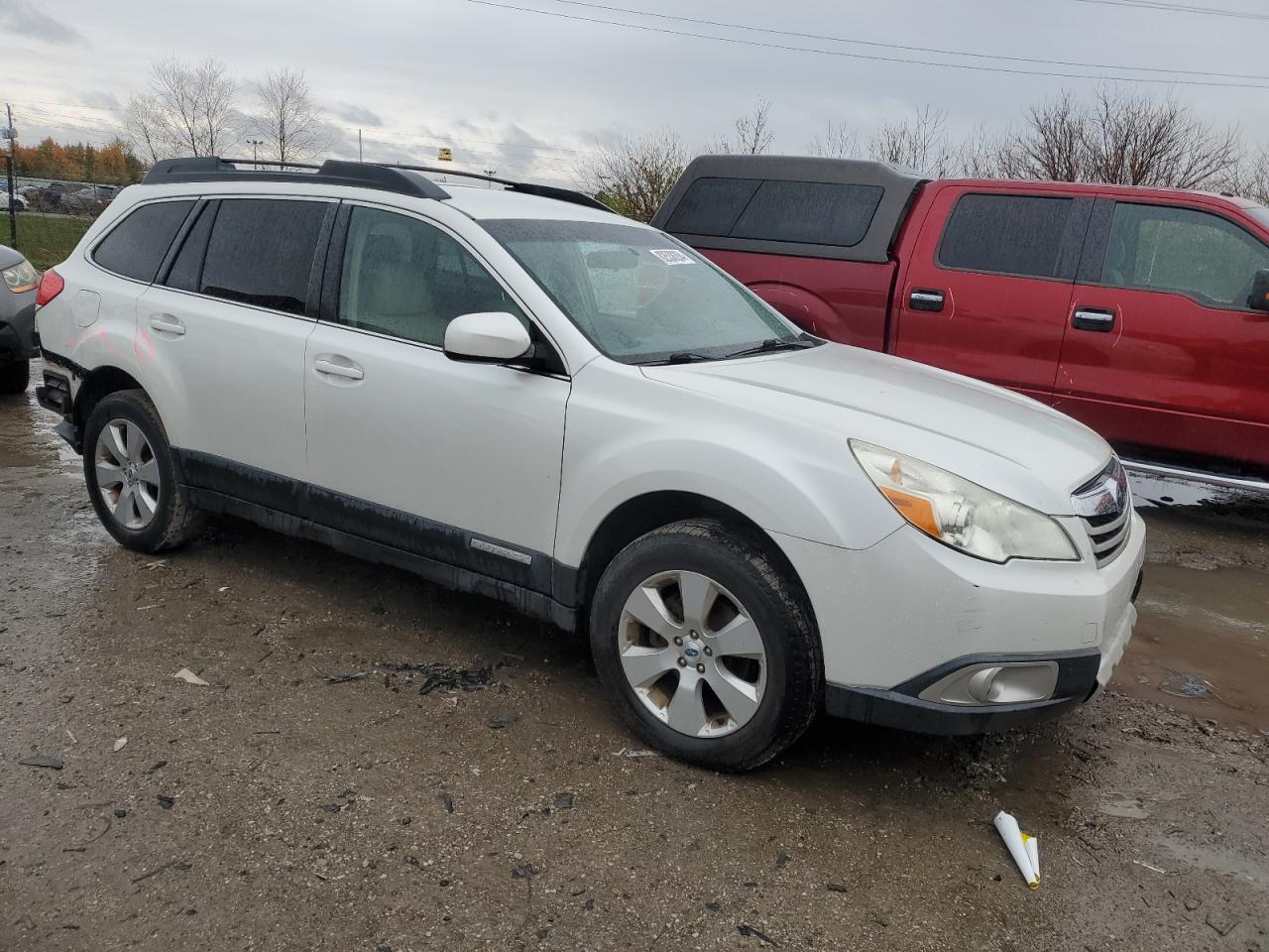 2012 Subaru Outback - Image 4