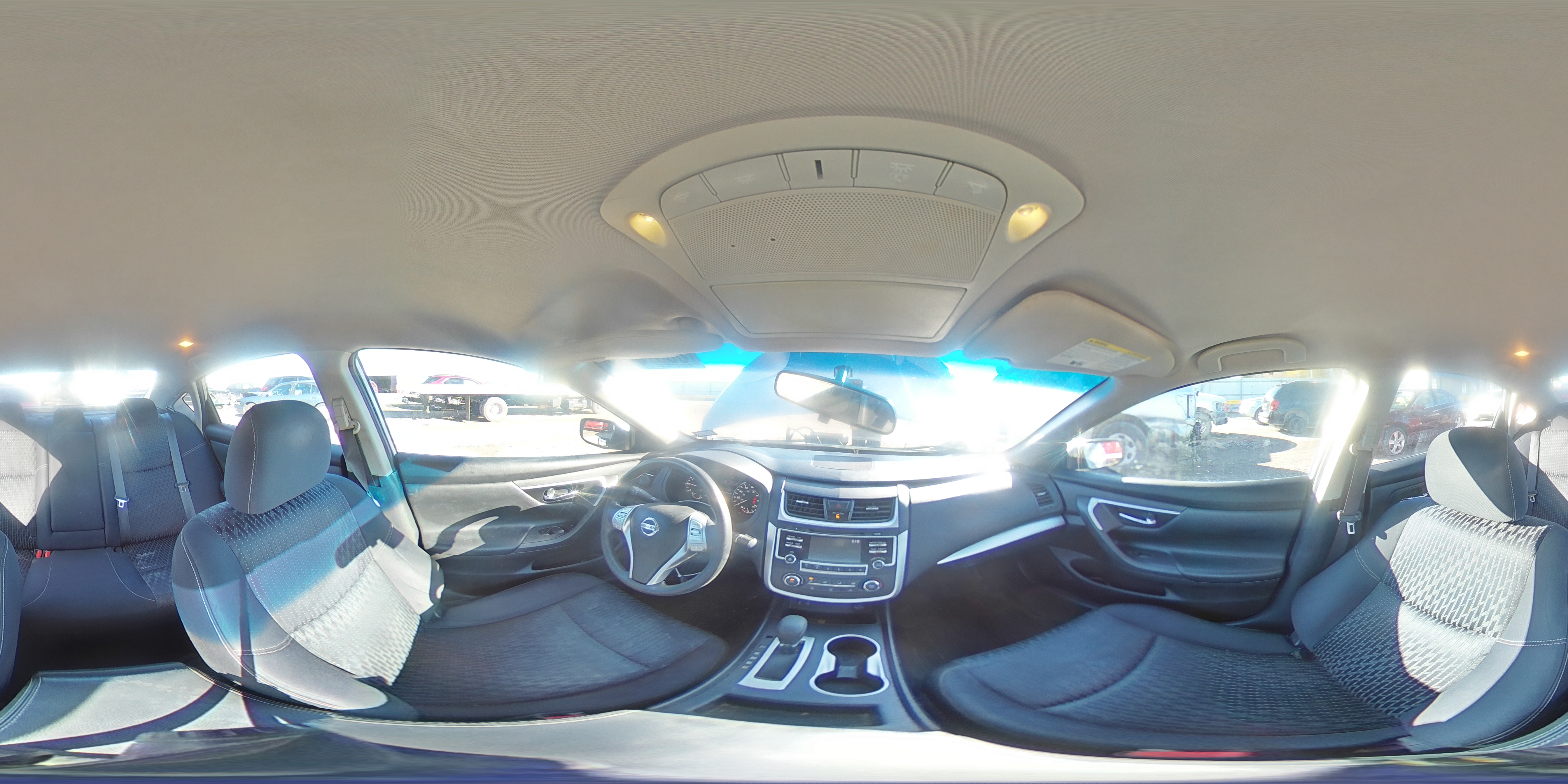 2016 Nissan Altima - Image 13