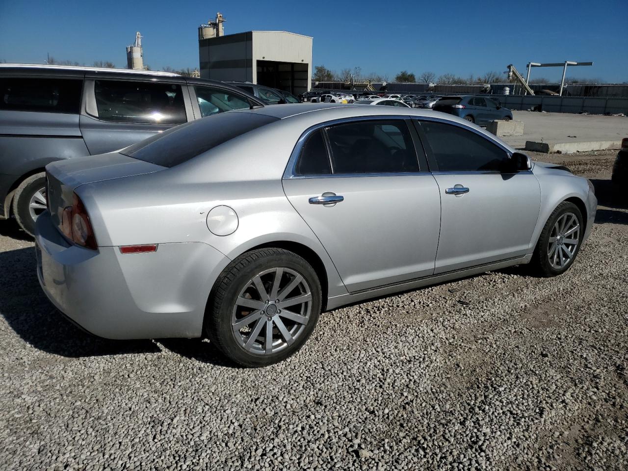2011 Chevrolet Malibu - Image 3