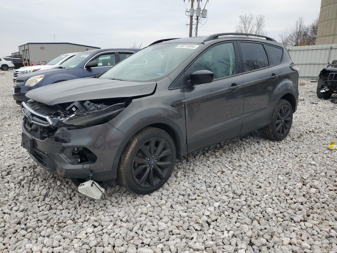 VIN 1FMCU9GD0JUB90001 2018 FORD ESCAPE no.1