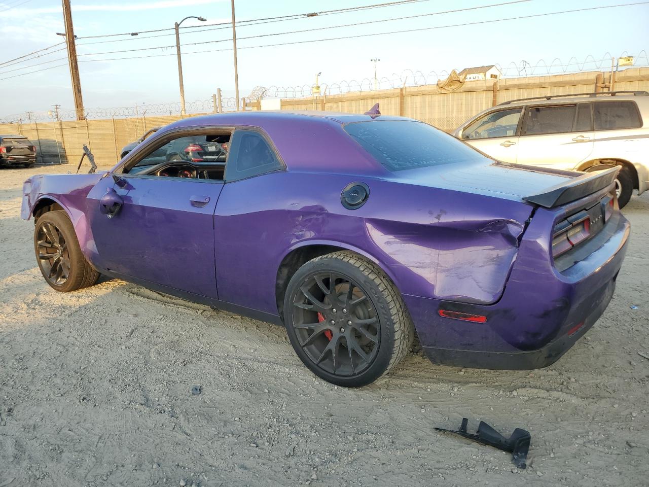 2016 Dodge Challenger - Image 2