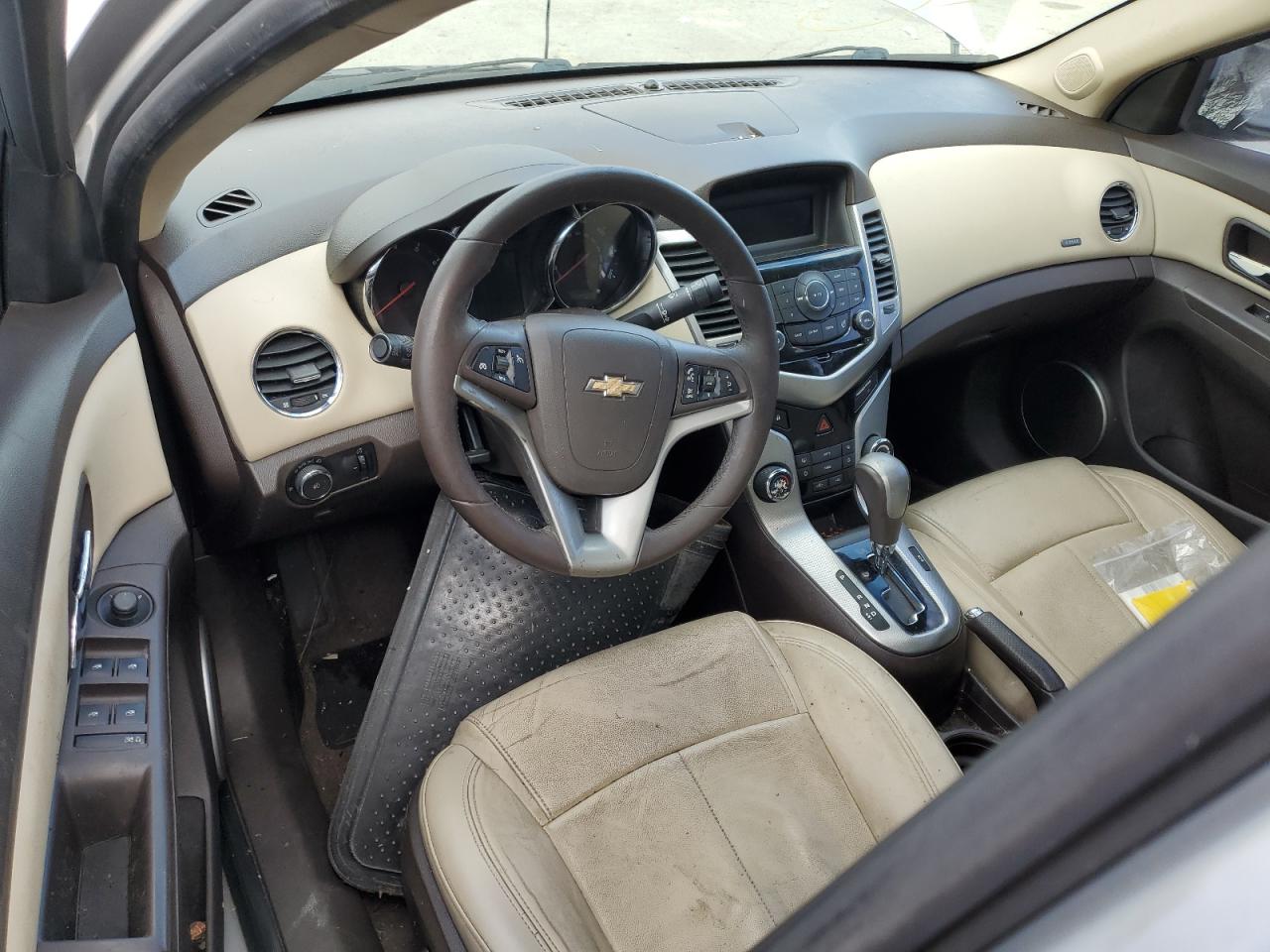 2011 Chevrolet Cruze - Image 8