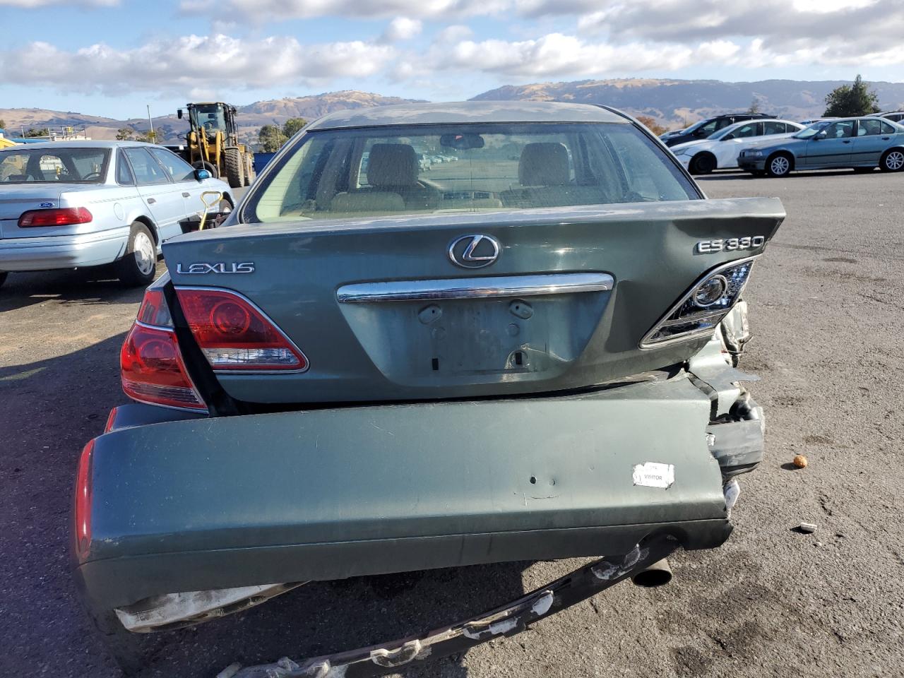 2005 Lexus ES - Image 6