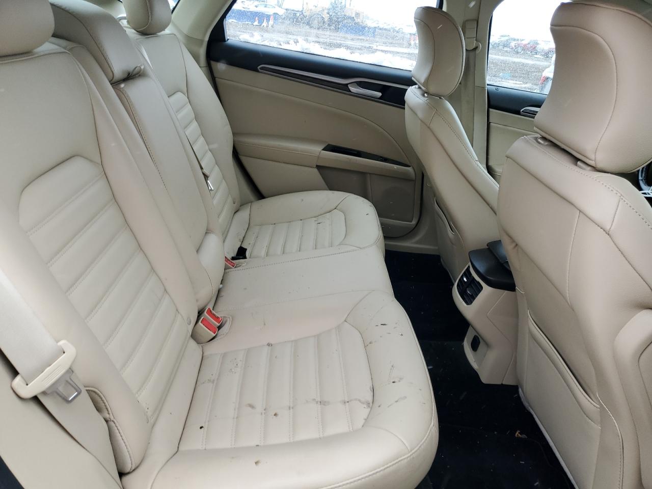 2016 Ford Fusion - Image 11