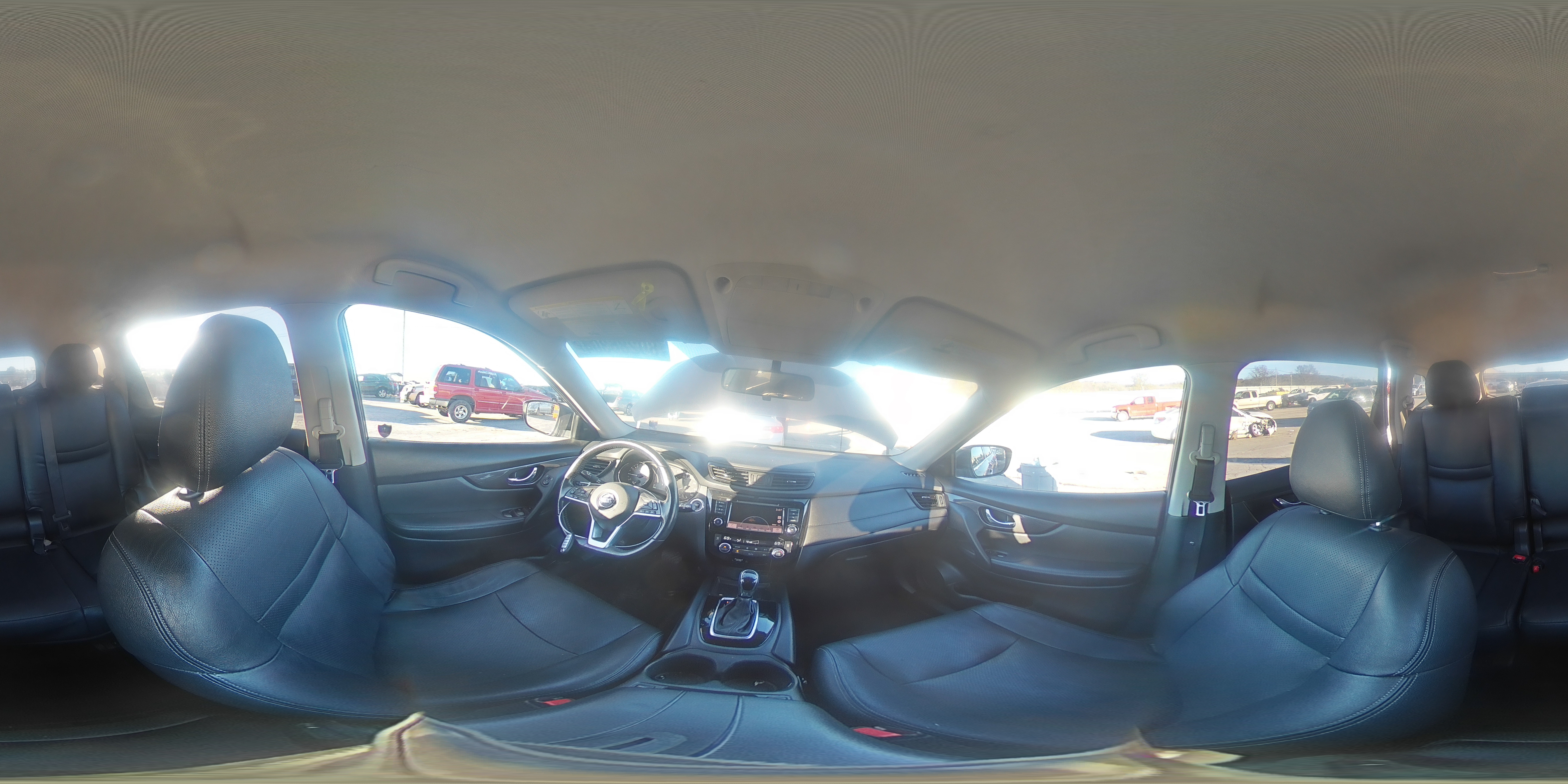 2018 Nissan Rogue - Image 14