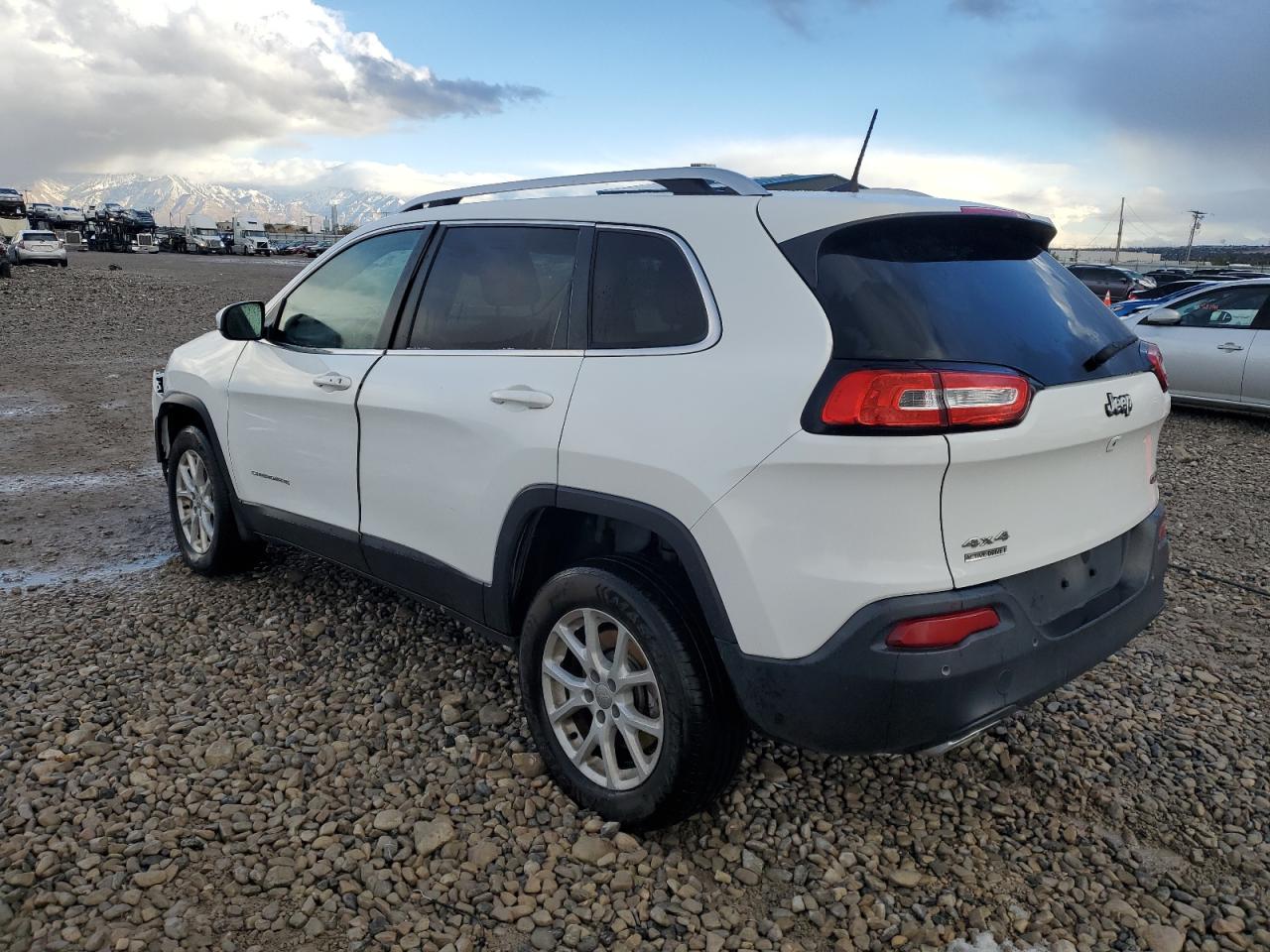 2016 Jeep Grand Cherokee - Image 2