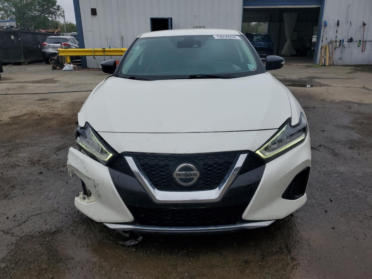 2020 Nissan Maxima - Image 5