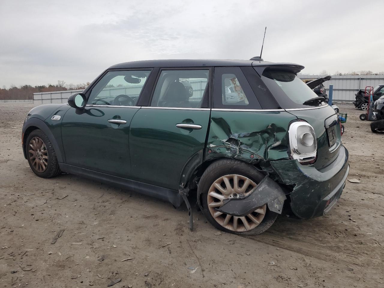 2015 MINI Cooper - Image 2
