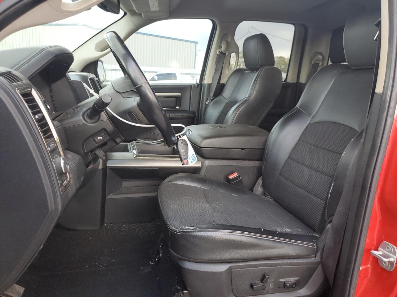 2014 RAM 1500 - Image 7