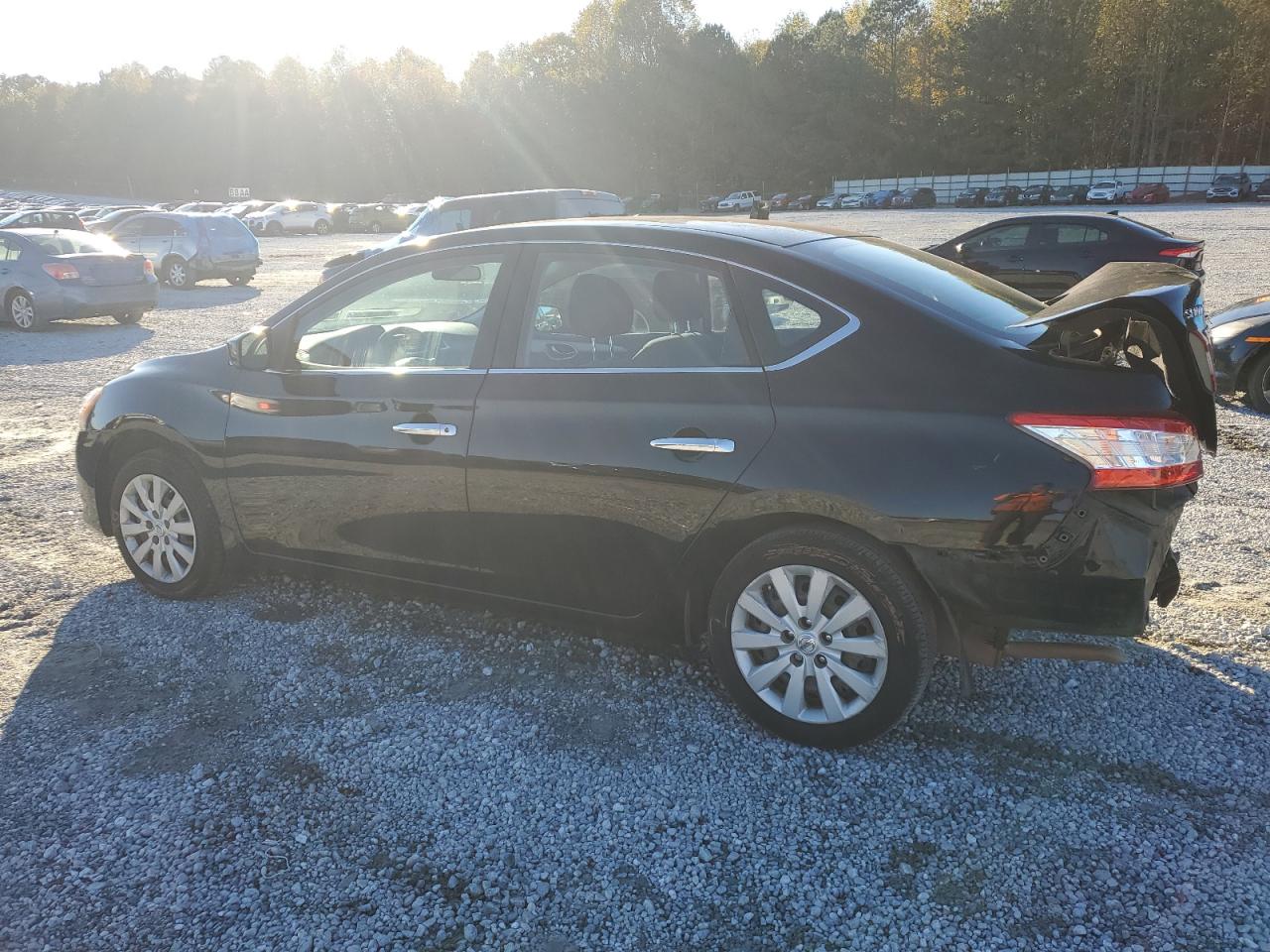 2015 Nissan Sentra - Image 2