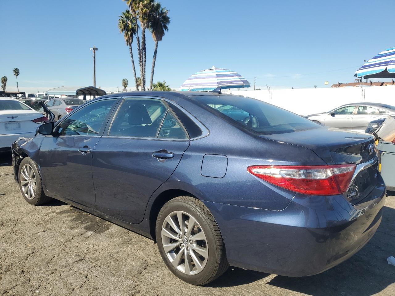 VIN 4T1BF1FK2GU508507 2016 TOYOTA CAMRY no.2