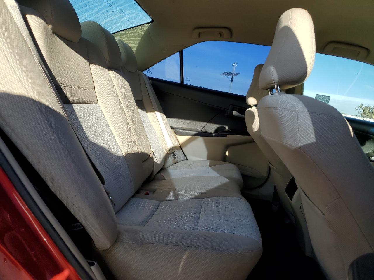 2012 Toyota Camry - Image 11