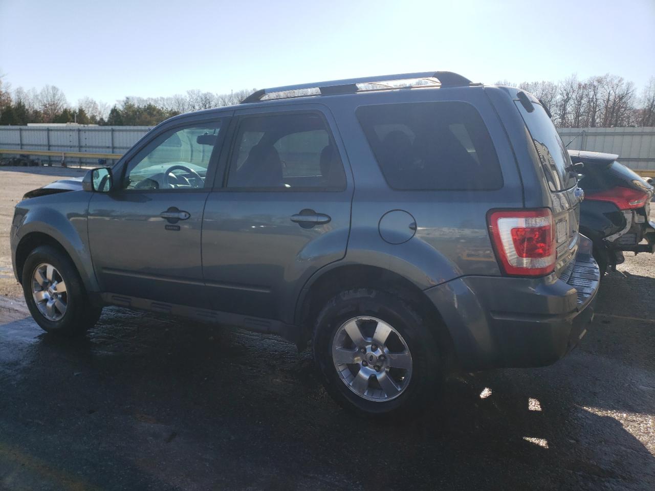 2011 Ford Escape - Image 2
