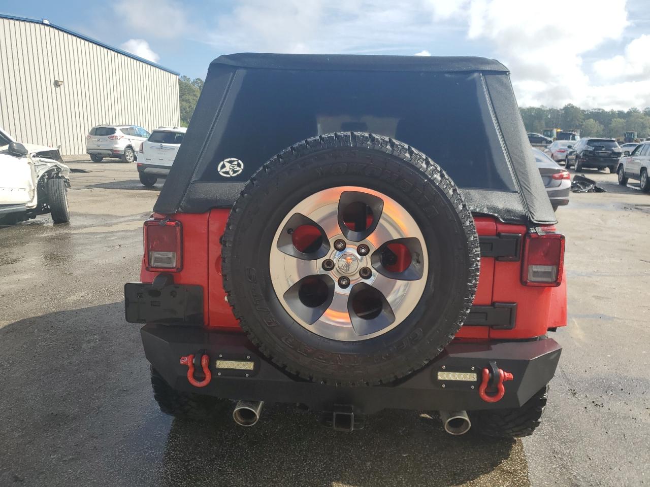 2017 Jeep Wrangler Unlimited Sahara VIN: 1C4BJWEG3HL700412 Lot: 79658484