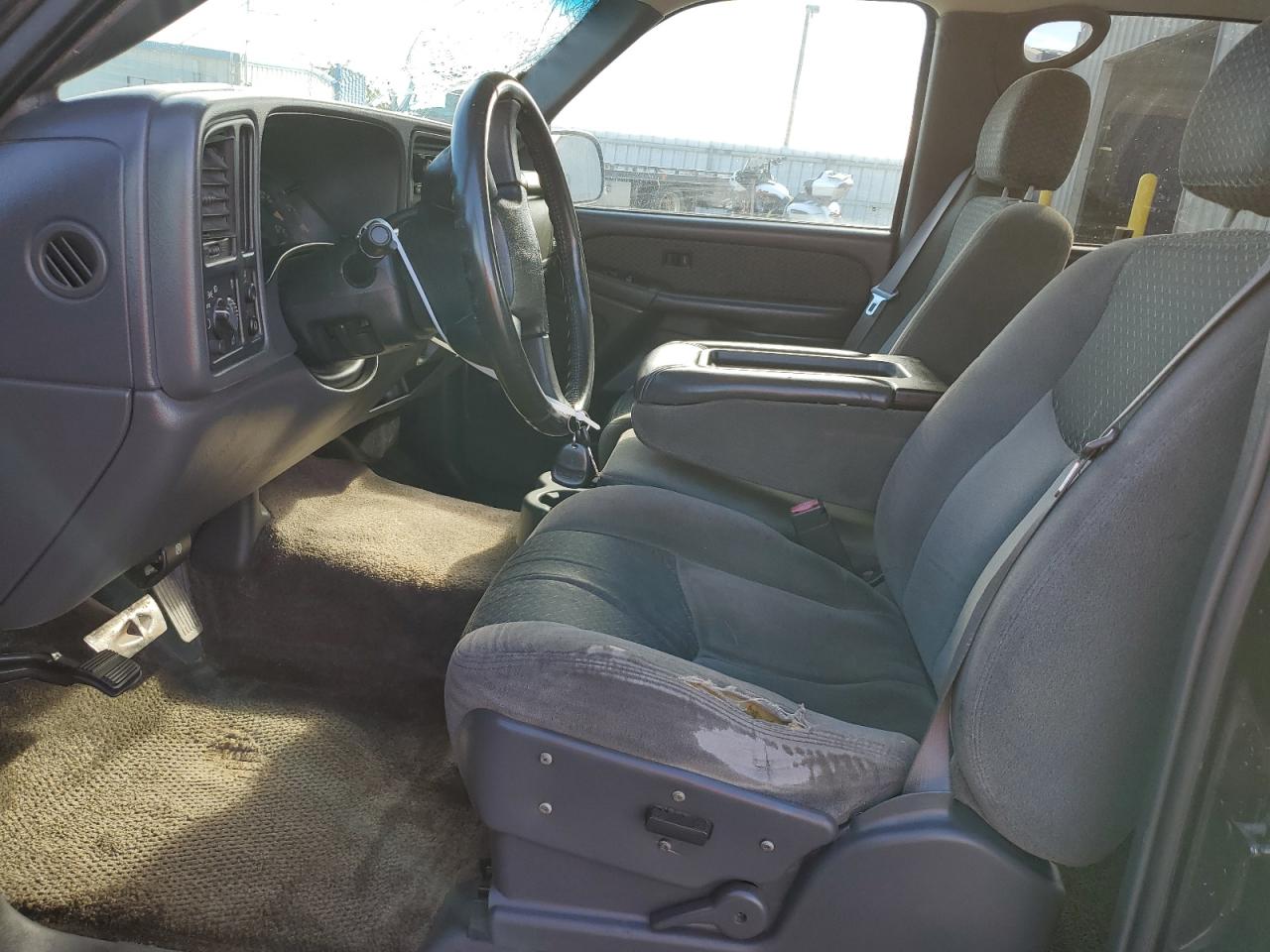 2003 Chevrolet Avalanche - Image 7