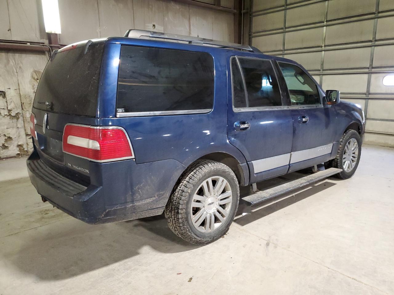 2008 Lincoln Navigator - Image 3