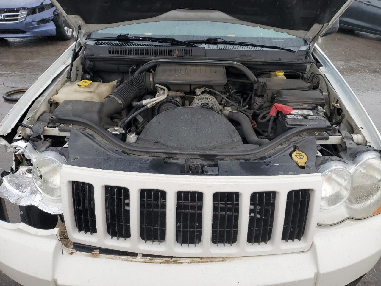 2008 Jeep Grand Cherokee - Image 12