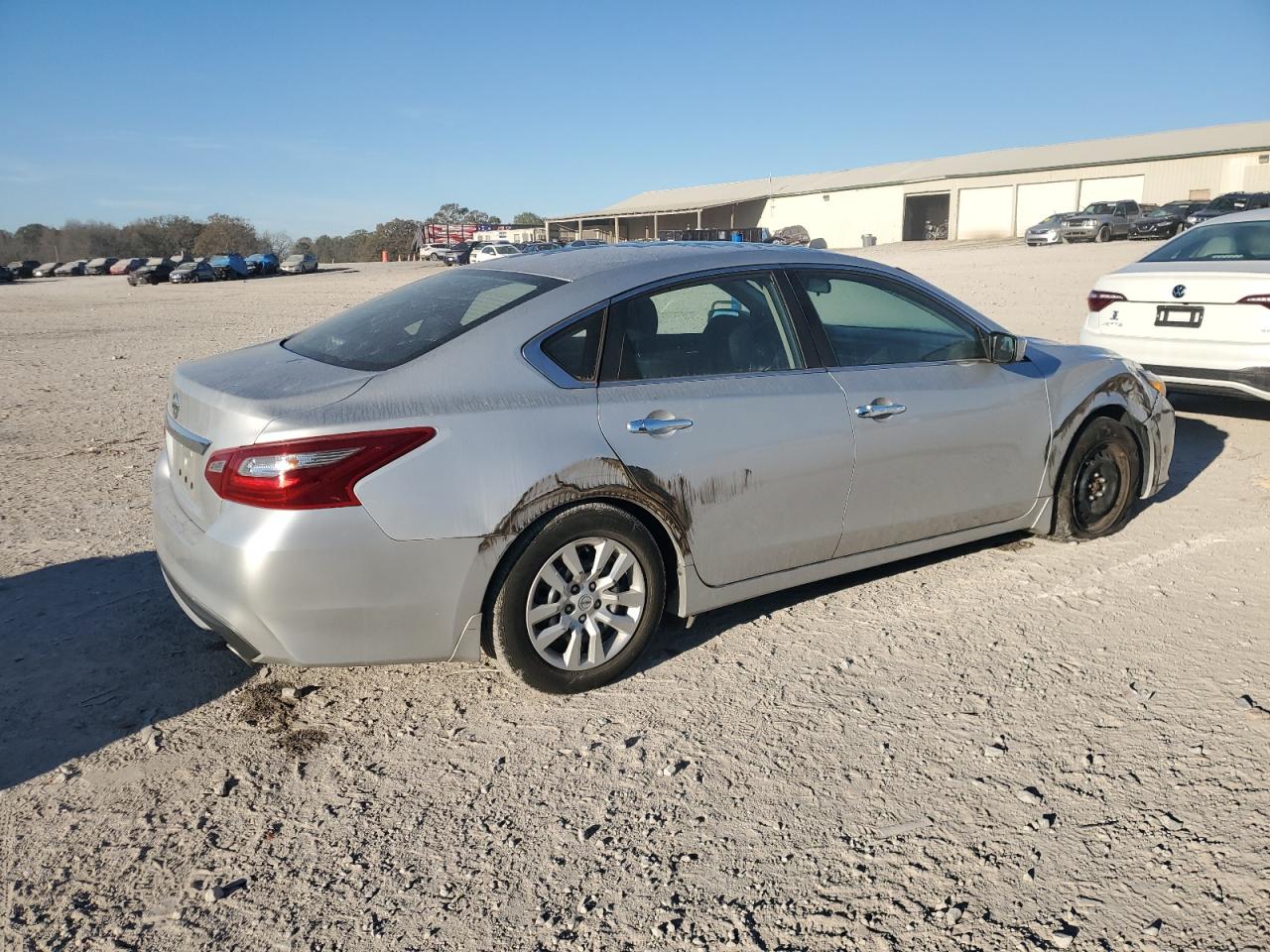 2018 Nissan Altima - Image 3