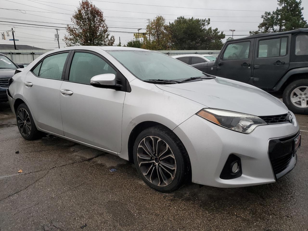 VIN 2T1BURHE9EC216184 2014 TOYOTA COROLLA no.4