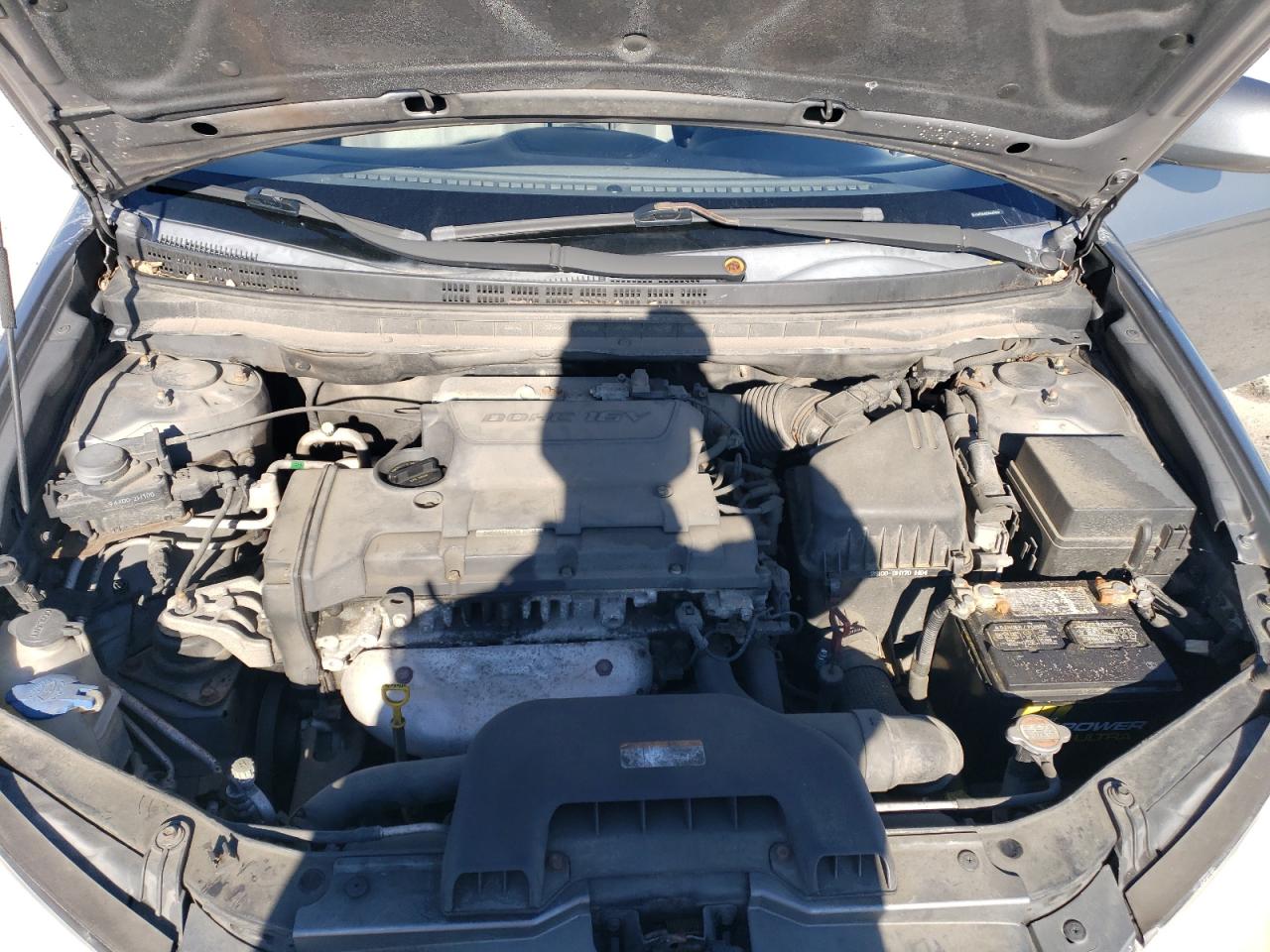 2010 Hyundai Elantra - Image 12