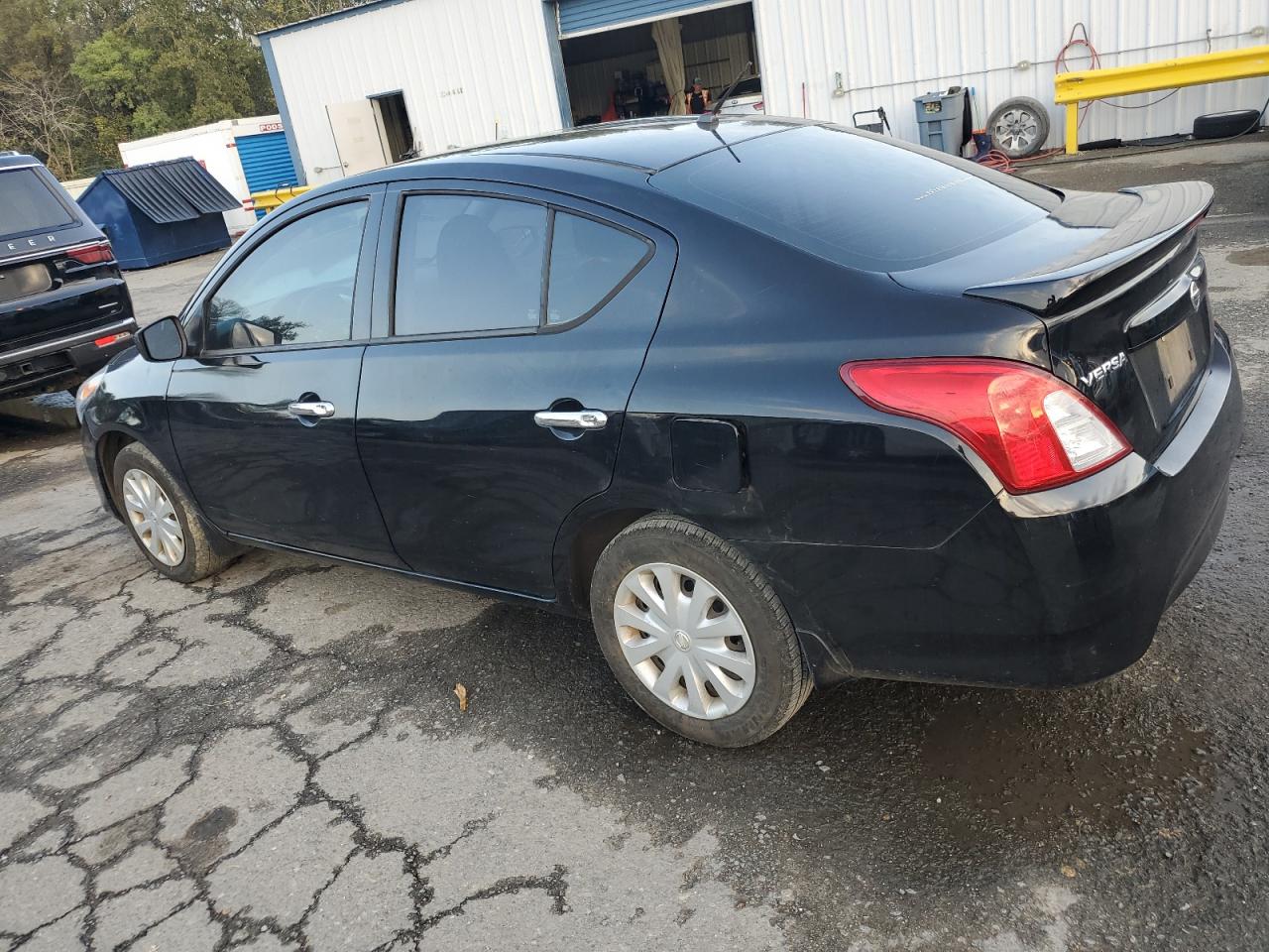 2016 Nissan Versa - Image 2