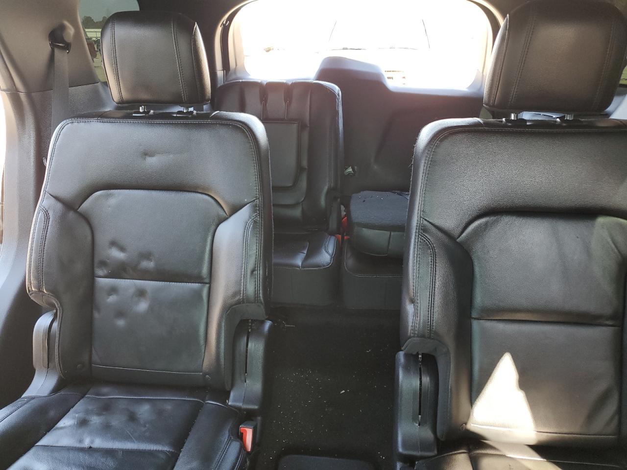 2017 Ford Explorer - Image 10