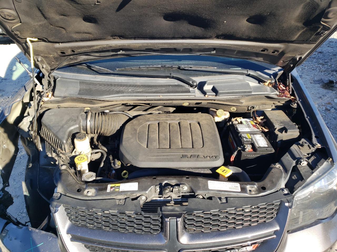 2019 Dodge Caravan - Image 12