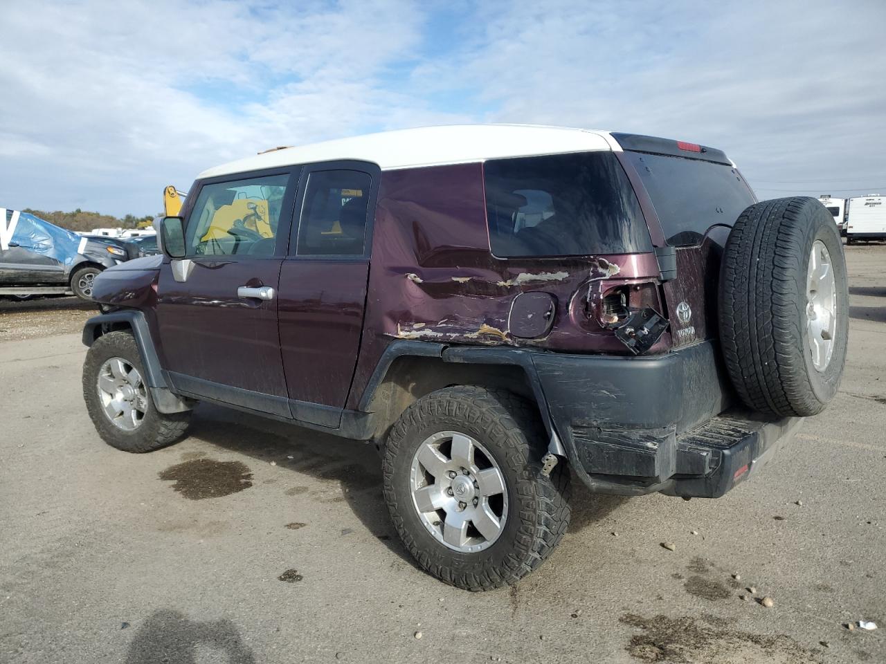 2007 Toyota FJ Cruiser - Image 2
