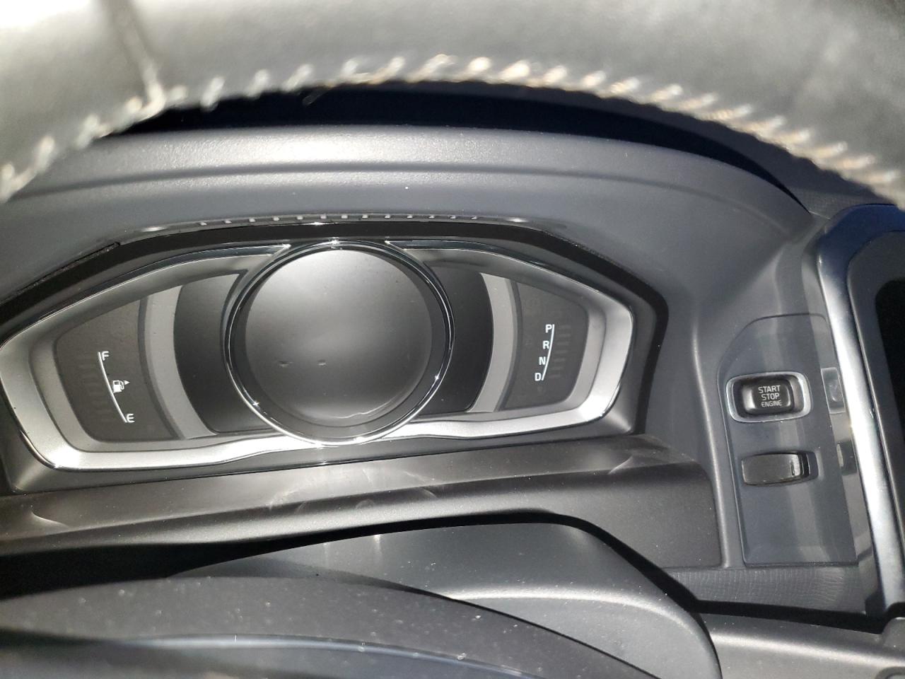 2017 Volvo Xc60 T6 Inscription VIN: YV449MRU9H2013041 Lot: 82213864