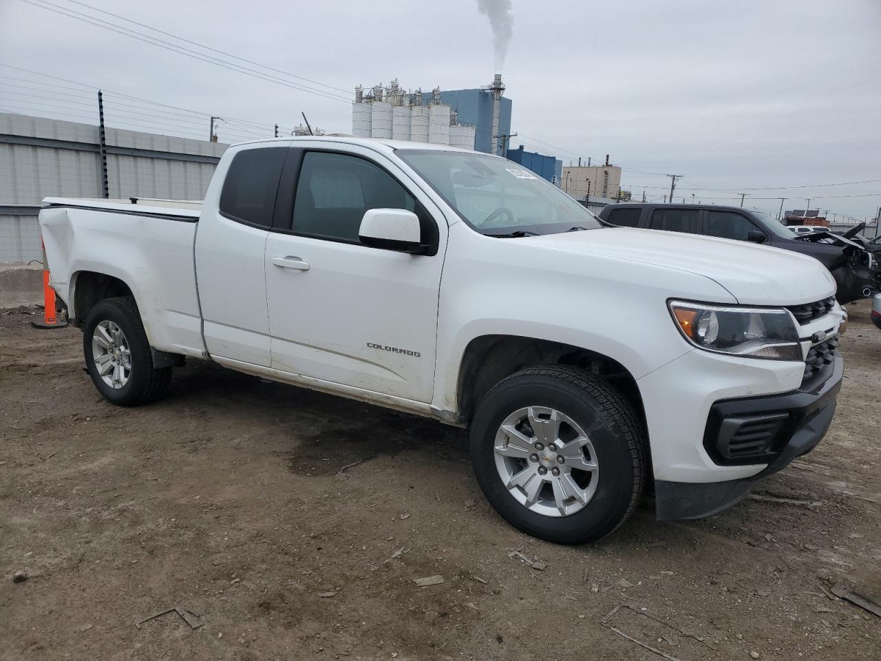 VIN 1GCHSCEA9M1271901 2021 CHEVROLET COLORADO no.4