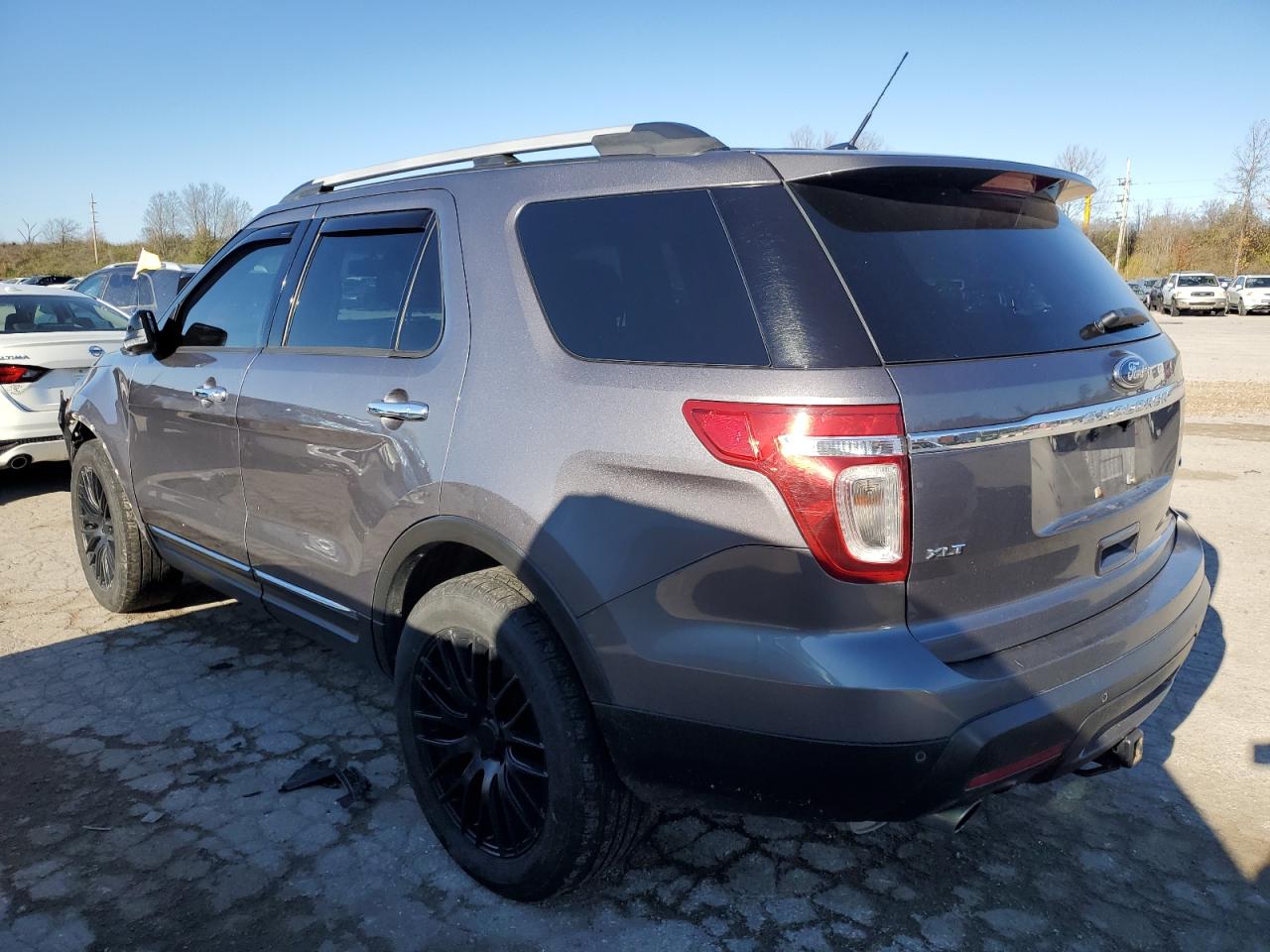 2013 Ford Explorer - Image 2