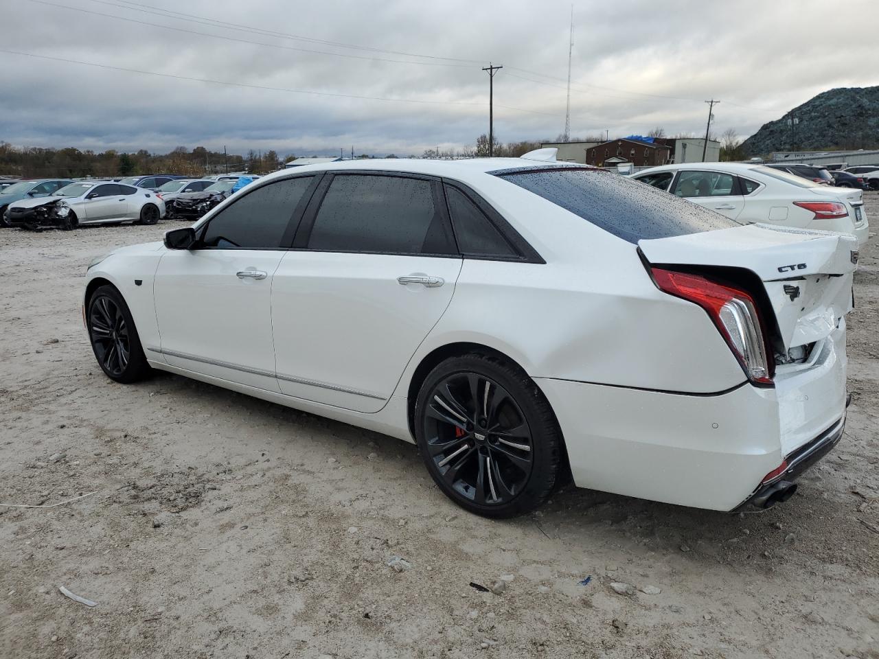 VIN 1G6KK5R64GU141053 2016 CADILLAC CT6 no.2