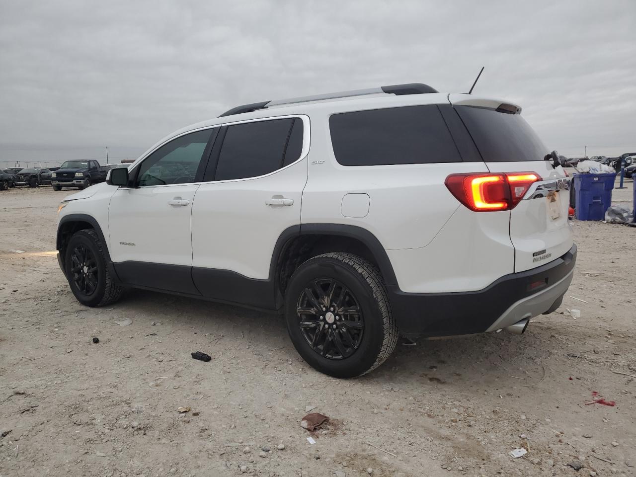 2018 GMC Acadia - Image 2