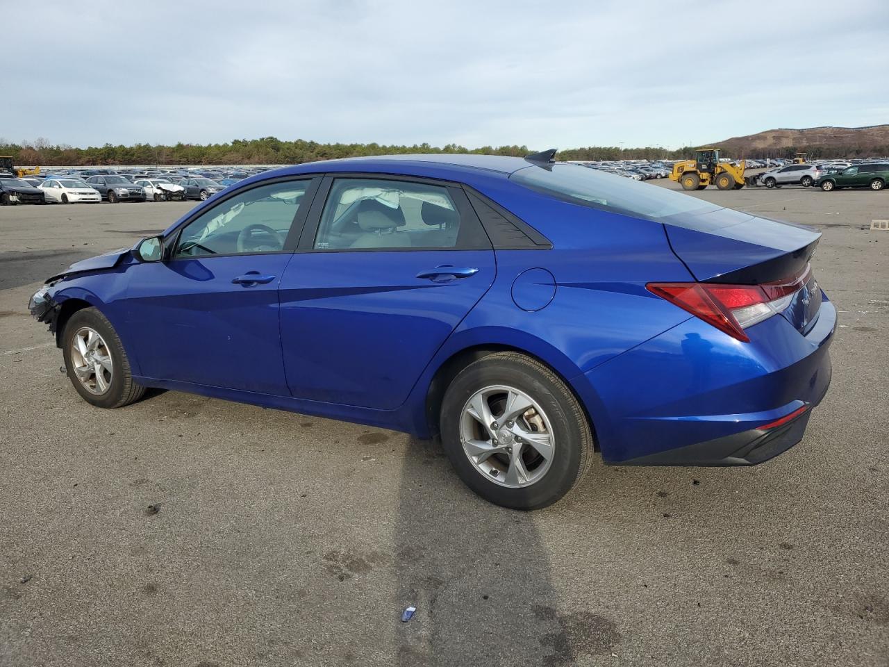2023 Hyundai Elantra - Image 2