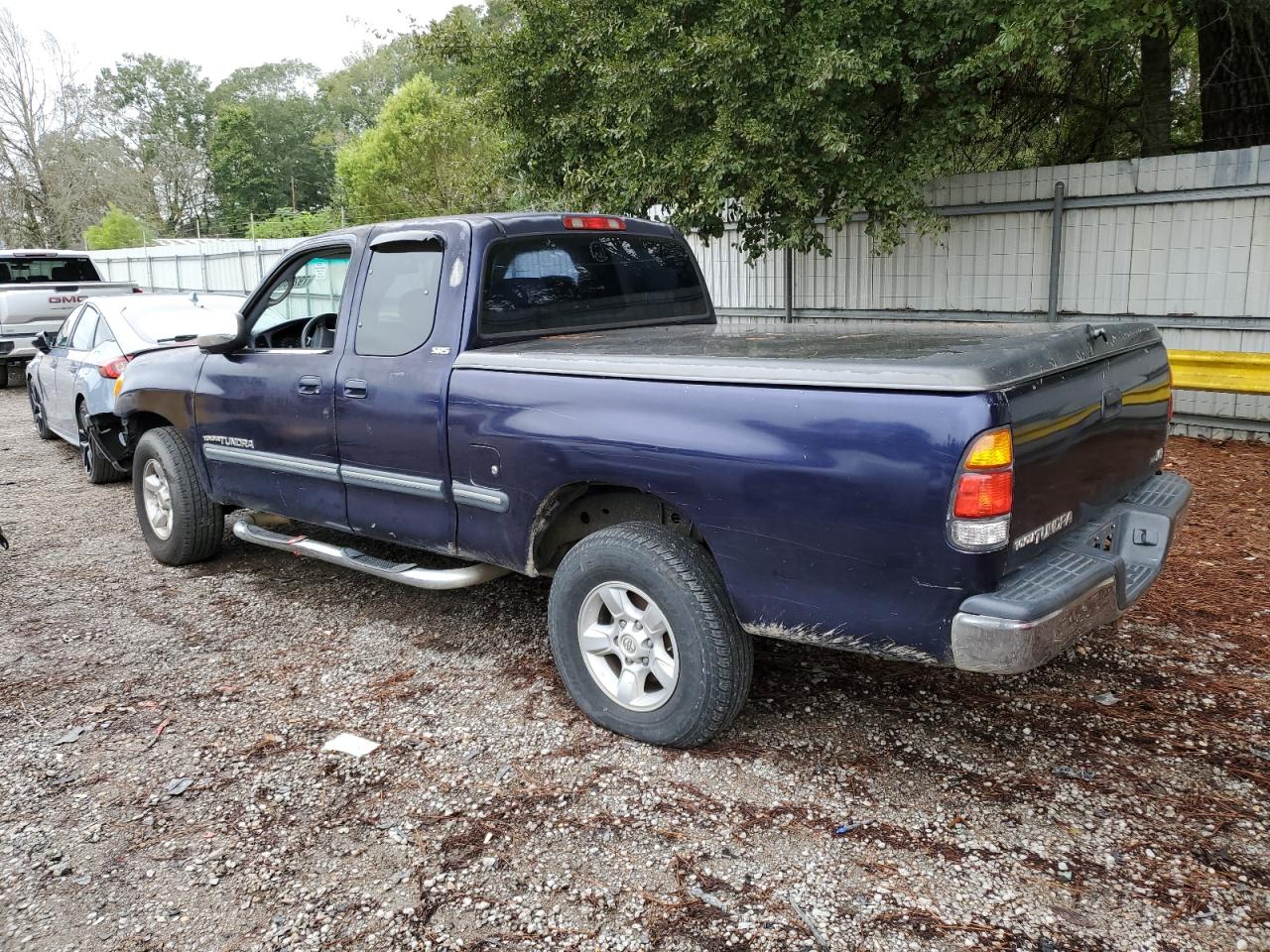 2000 Toyota Tundra - Image 2