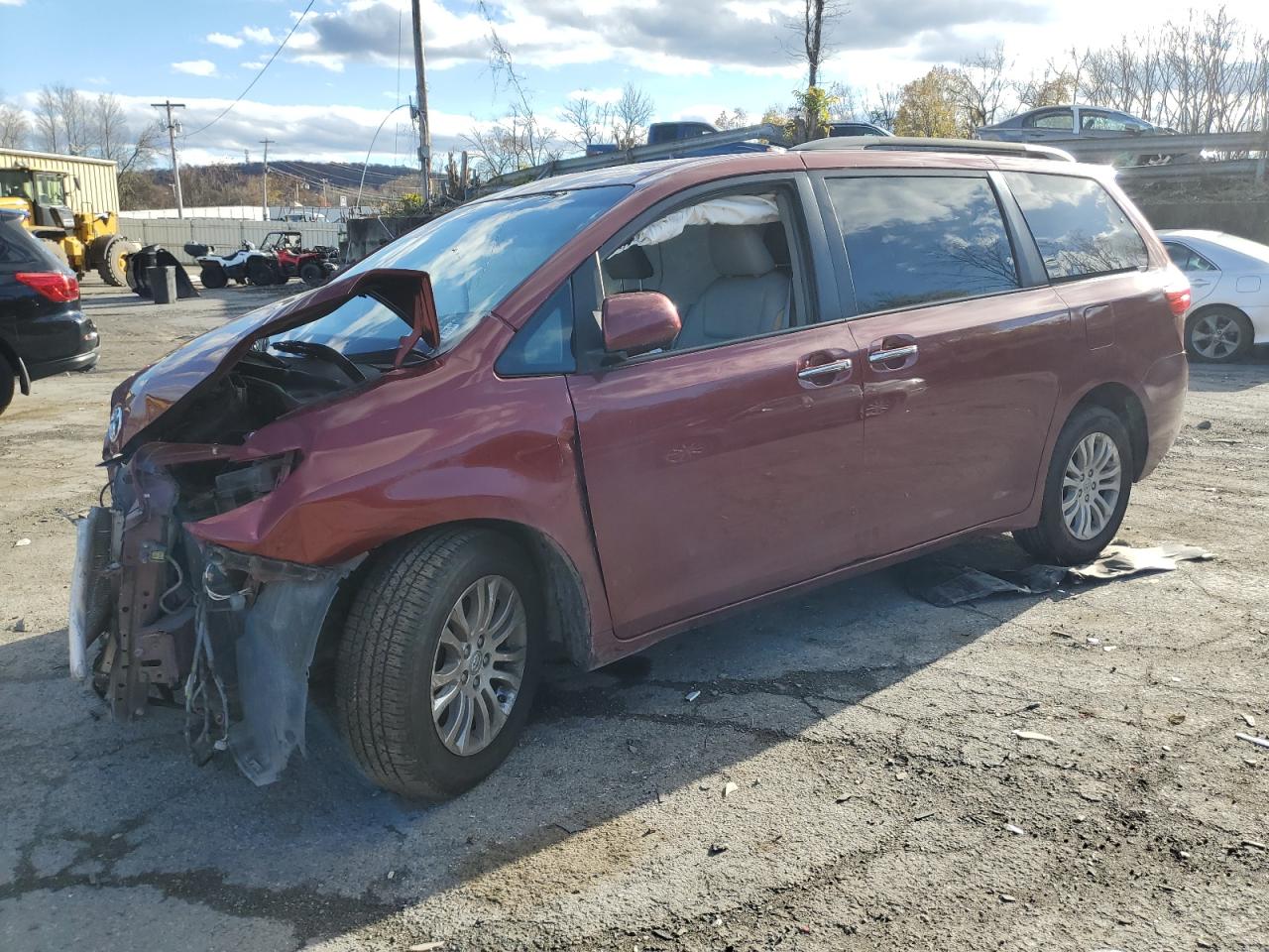 2017 Toyota Sienna - Image 1