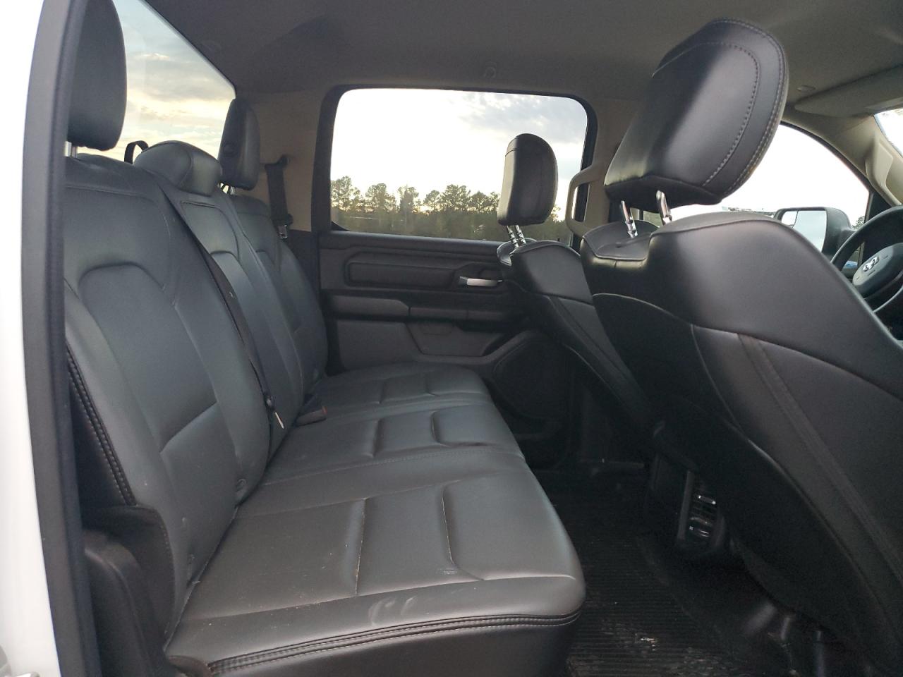 2019 RAM 1500 - Image 10