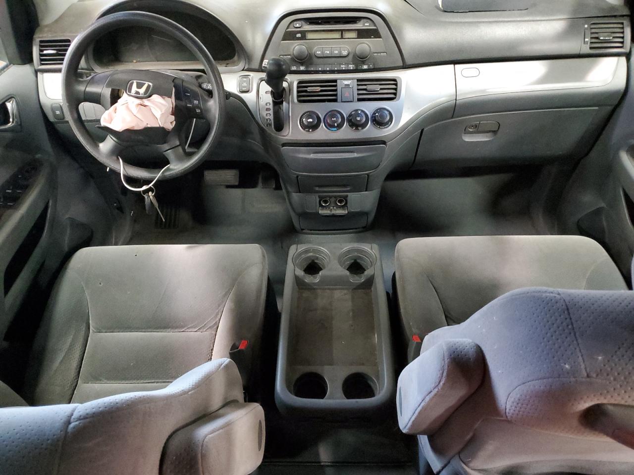 2005 Honda Odyssey - Image 8