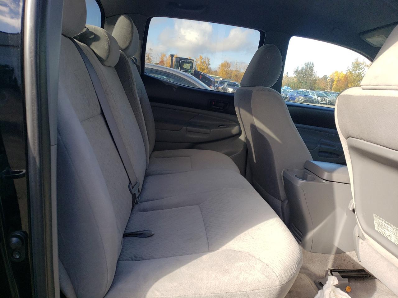 2011 Toyota Tacoma - Image 10