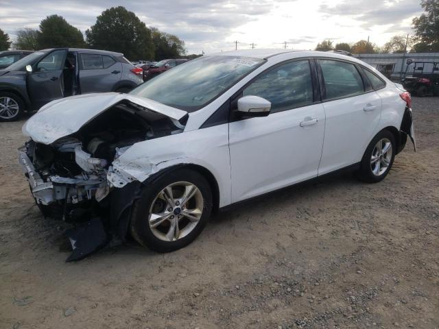 Sedans FORD FOCUS 2014 White