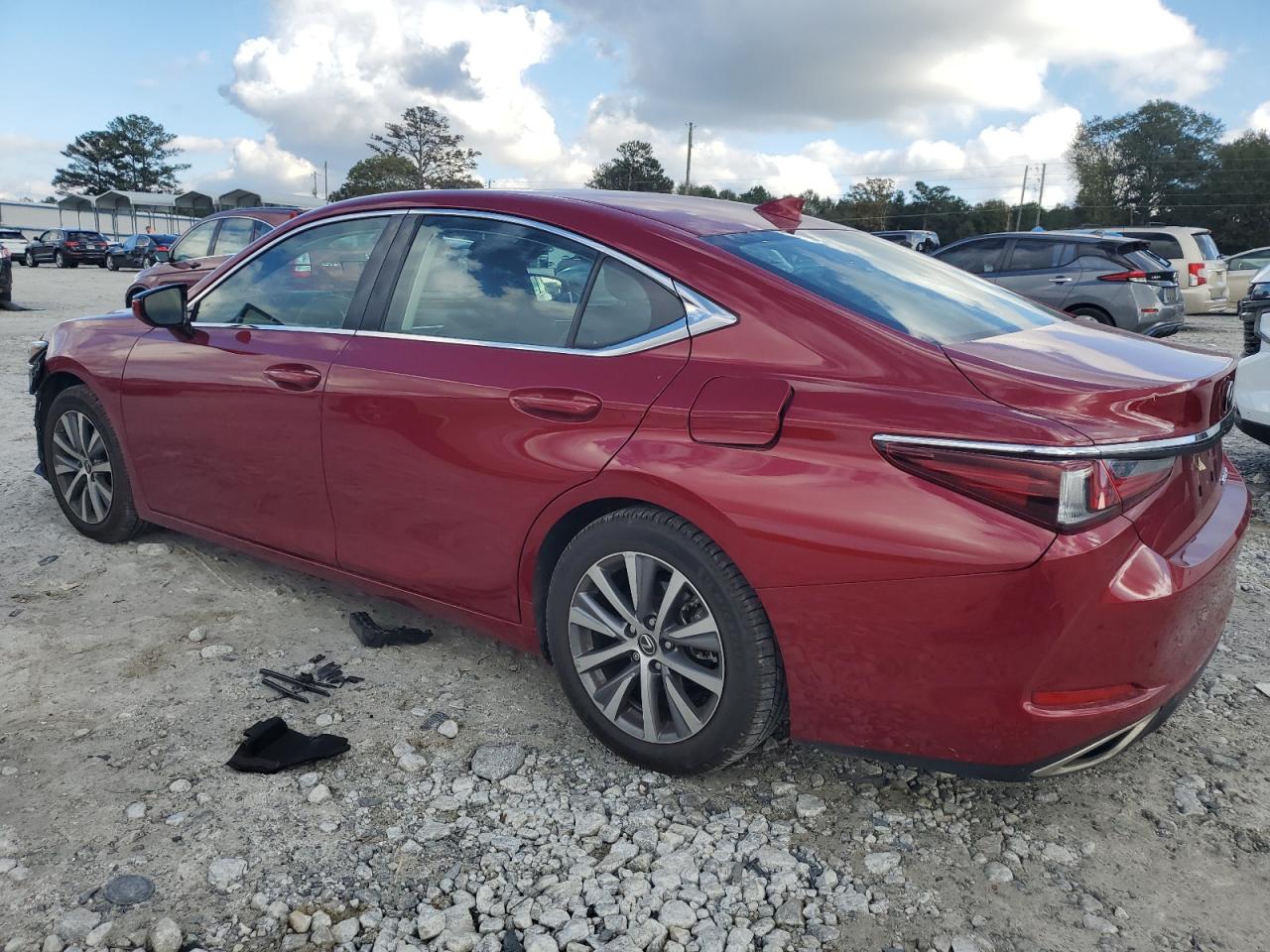 2020 Lexus ES - Image 2