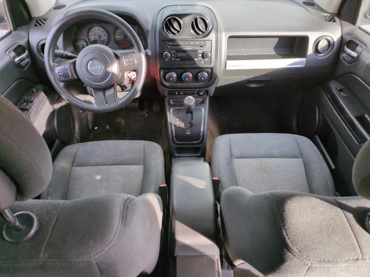 2016 Jeep Compass - Image 8