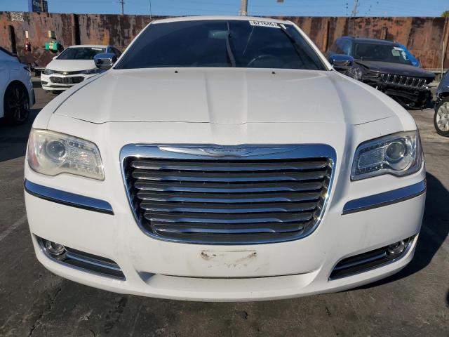  CHRYSLER 300 2012 Белый