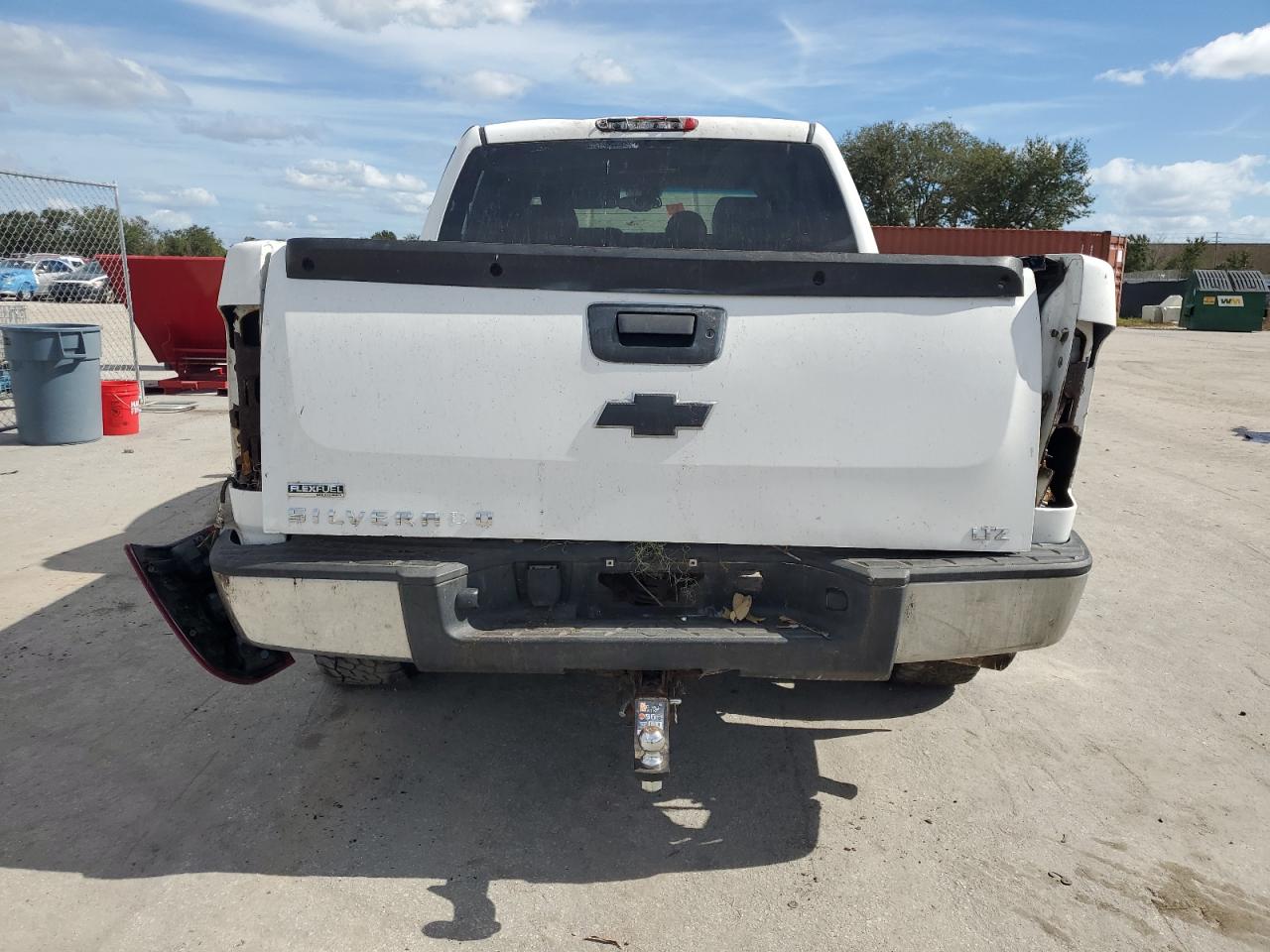2007 Chevrolet Silverado - Image 6