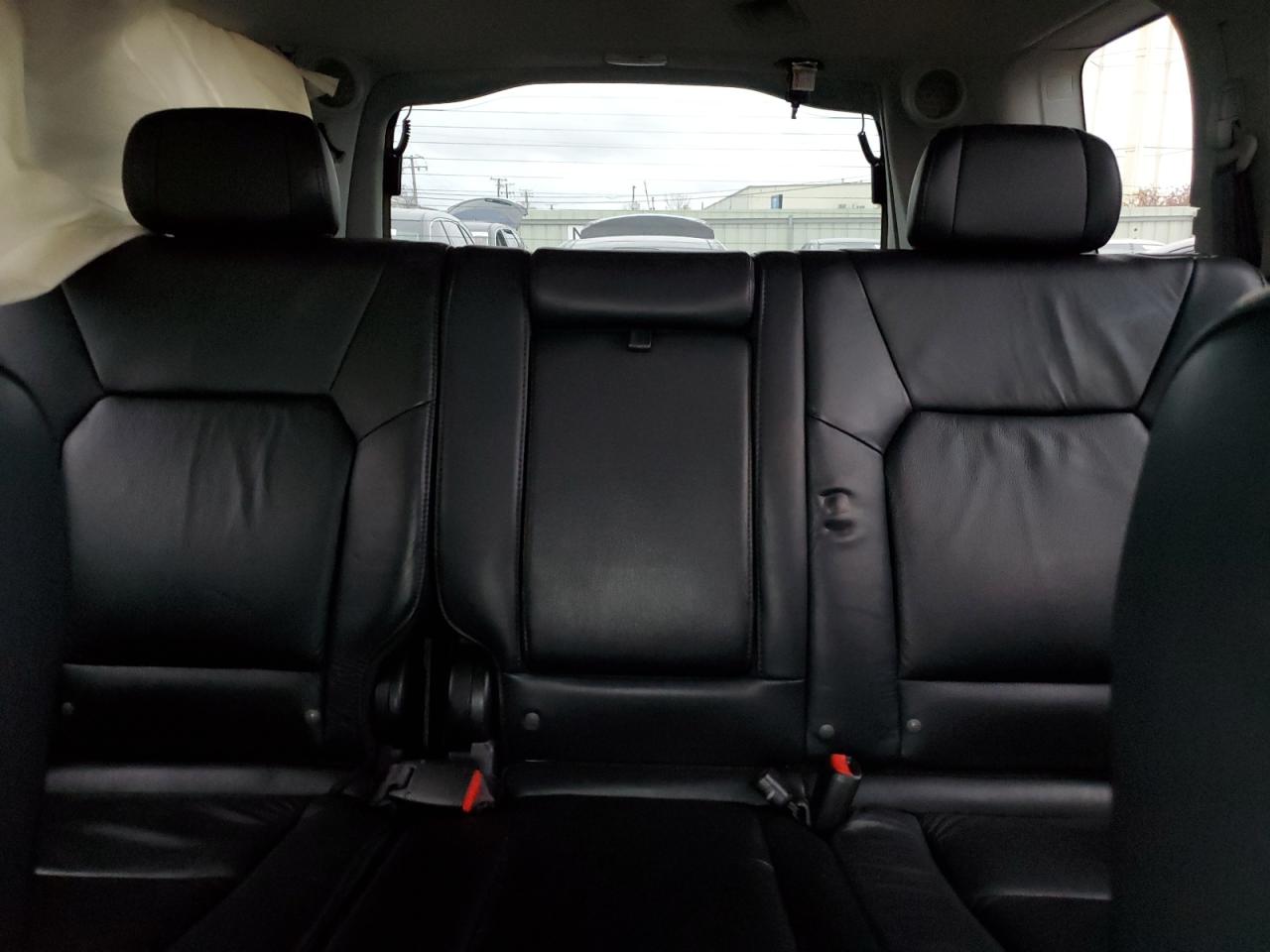 2010 Honda Pilot - Image 10
